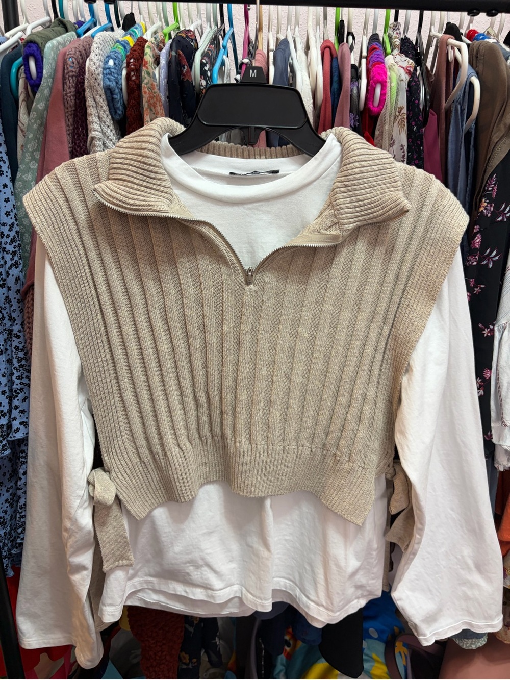 Zara Beige Ribbed Cropped V-Neck Sweater Vest with Half-Zip